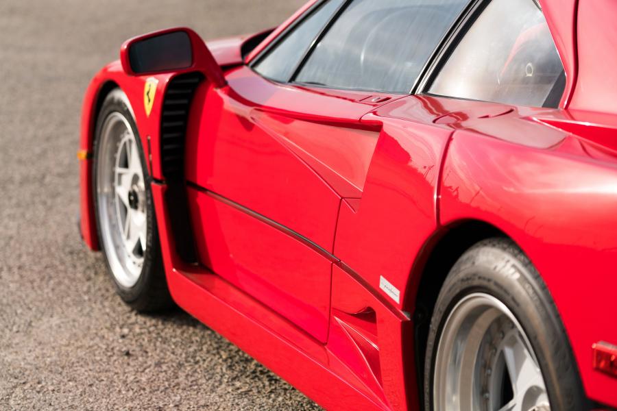 Детали экстерьера Ferrari F40 1989 года  (NA) (фото 16 из 40)